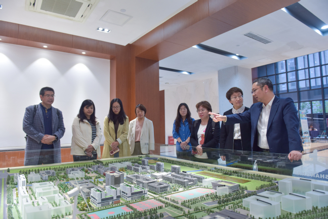 华东理工大学党委副书记、纪委书记龚跃率队来校交流 华东理工大学党委副书记、纪委书记龚跃率队来校交流